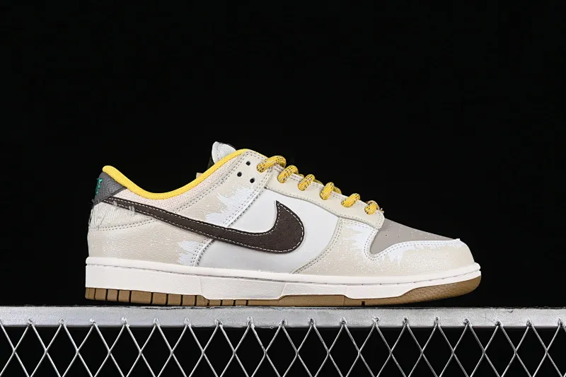 All Categories Nk SB Dunk Series Nk SB Dunk Low Low-top sneakers Nk Dunk Low Panda Prank Age of Sail Sail Yellow Brown SB strap low-top casual sneakers FV3629-371